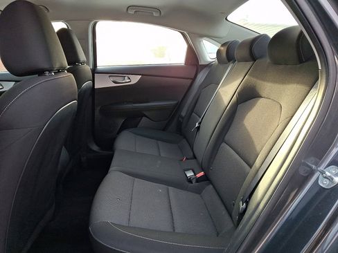 Used 2024 Kia Forte LXS image 10