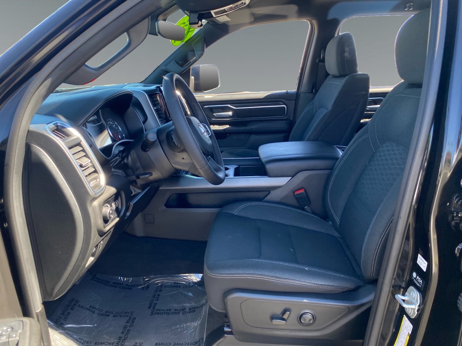 Used 2025 RAM 1500 Big Horn AWD/4WD image 9