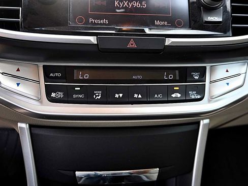 Used 2014 Honda Accord EX-L image 24