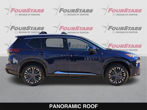 New 2026 Nissan Rogue Platinum image 3