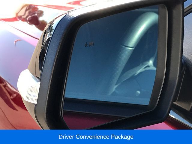 Used 2023 GMC Acadia SLE w/ Driver Convenience Package FWD image 5