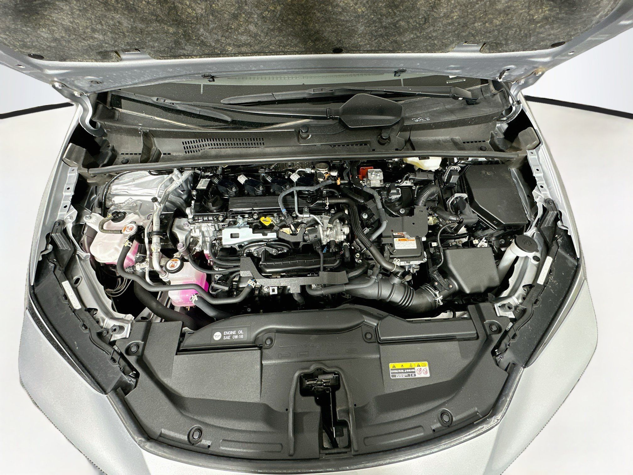 Used 2025 Toyota Prius LE FWD image 31