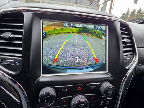 Used 2018 Jeep Grand Cherokee SRT AWD/4WD image 18