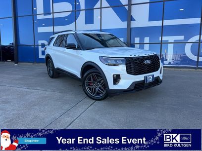 New 2025 Ford Explorer ST-Line w/ Premium Package