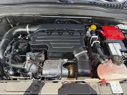 Used 2023 Jeep Renegade Trailhawk AWD/4WD image 32