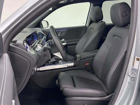 Certified 2025 Mercedes-Benz GLB 250 4MATIC image 16