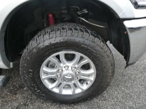 Used 2014 RAM 2500 Laramie w/ Convenience Group AWD/4WD image 28