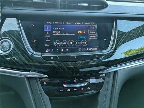 Used 2020 Cadillac XT6 Premium Luxury AWD/4WD image 12
