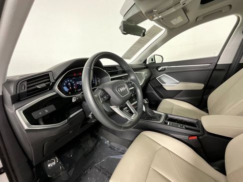 Used 2024 Audi Q3 2.0T Premium w/ Convenience Package image 15