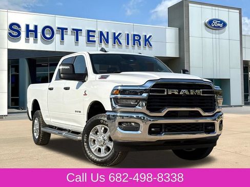 Used 2025 RAM 2500 Big Horn AWD/4WD image 1