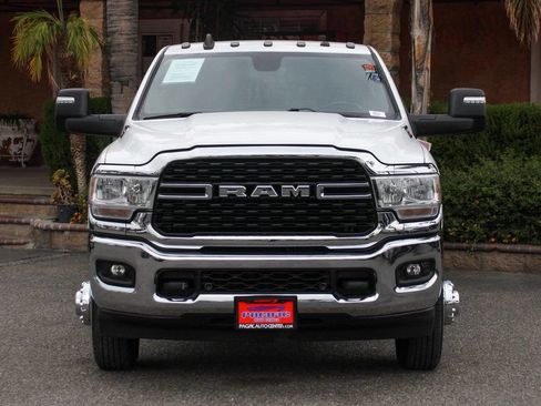 Used 2023 RAM 3500 Big Horn w/ Level 1 Equipment Group AWD/4WD image 3