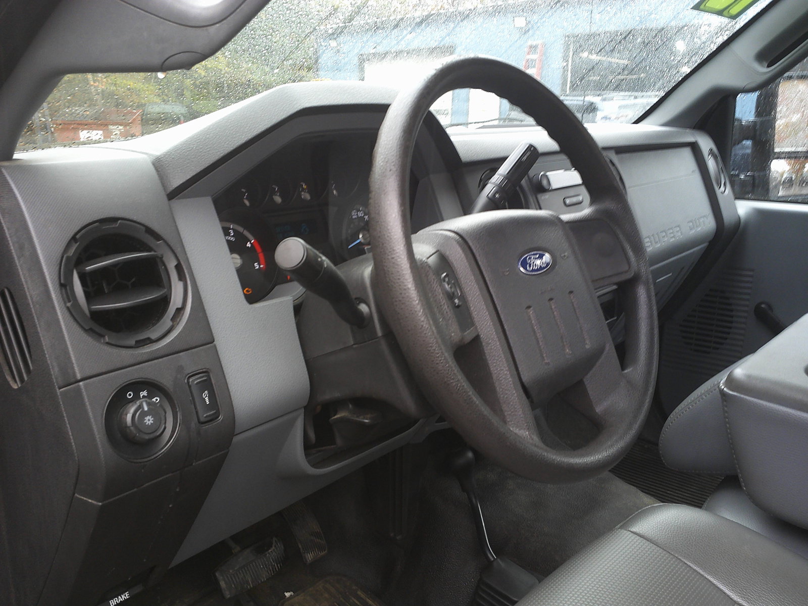 Used 2012 Ford F250 XL w/ Snow Plow Prep Pkg AWD/4WD image 16