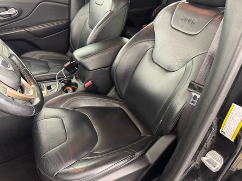 Used 2016 Jeep Cherokee Limited AWD/4WD image 31