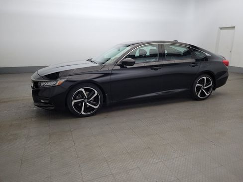 Used 2020 Honda Accord Sport image 2