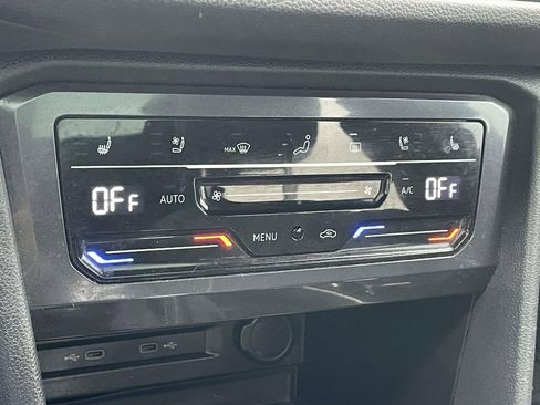 Used 2022 Volkswagen Tiguan SEL R-Line image 29