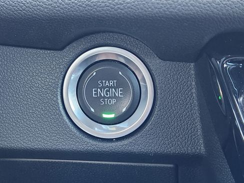 Used 2024 Chevrolet Traverse LT image 22