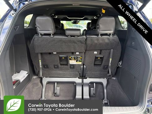 Used 2026 Toyota Sienna Platinum AWD/4WD image 18