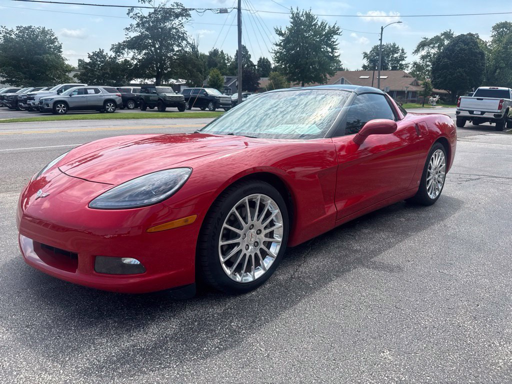 Used 2008 Chevrolet Corvette Coupe w/ Preferred Equipment Group RWD image 3