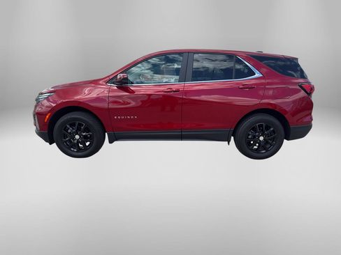 Used 2024 Chevrolet Equinox LT AWD/4WD image 2