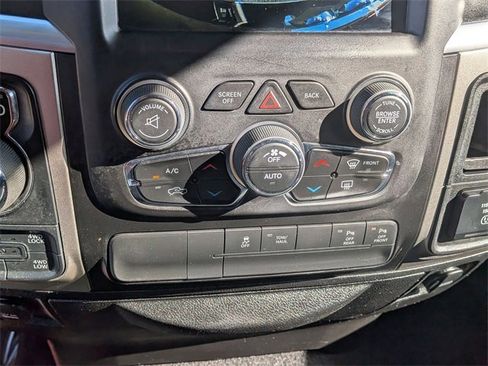 Used 2019 RAM 1500 Big Horn image 23