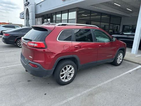 Used 2014 Jeep Cherokee Latitude AWD/4WD image 17