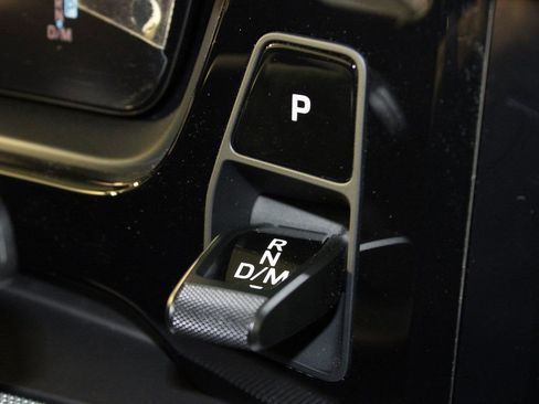 Certified 2025 Porsche Cayenne Coupe image 25