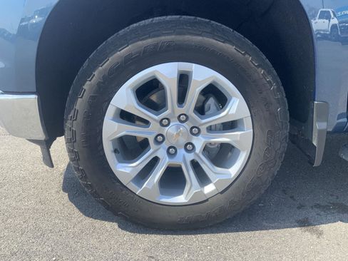 Used 2024 Chevrolet Silverado 1500 LTZ w/ LTZ Premium Package image 19