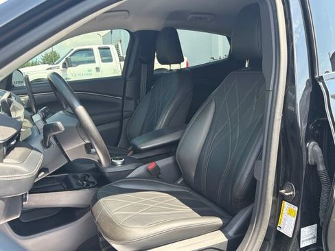 Used 2024 Ford Mustang Mach-E Select RWD image 3