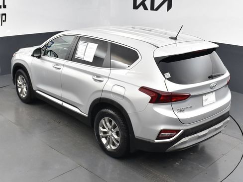 Used 2019 Hyundai Santa Fe SE FWD image 12