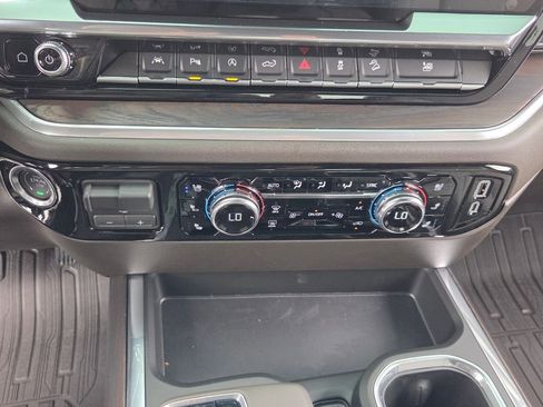 New 2026 GMC Sierra 1500 SLT image 20