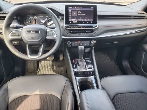 Used 2026 Jeep Compass Trailhawk AWD/4WD image 25