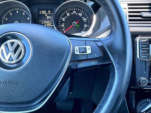Used 2016 Volkswagen Jetta SEL FWD image 20