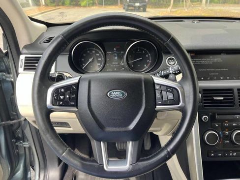 Used 2017 Land Rover Discovery Sport HSE Luxury AWD/4WD image 19