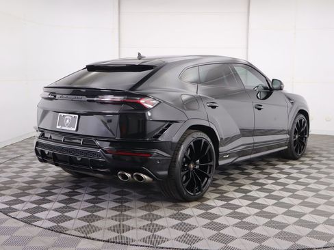 Used 2024 Lamborghini Urus S image 5