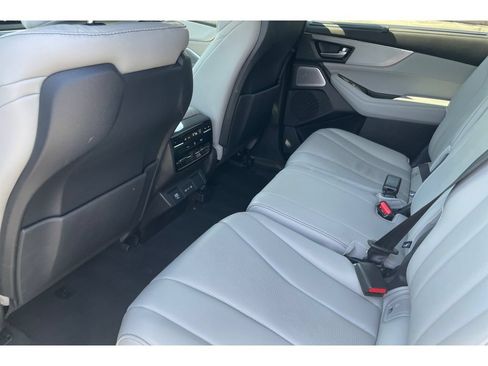 Used 2026 Acura MDX SH-AWD w/ Technology Package image 13
