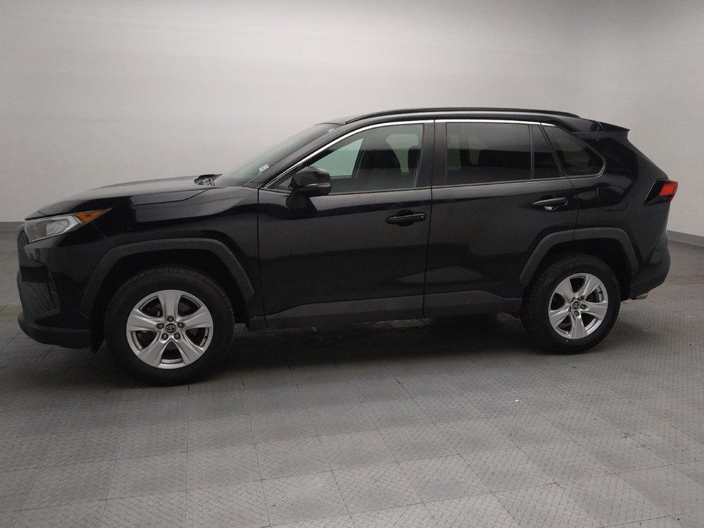 Used 2021 Toyota RAV4 XLE AWD/4WD image 2