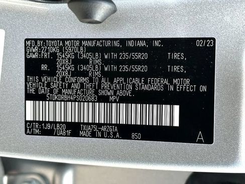 Used 2023 Toyota Highlander Limited AWD/4WD image 35