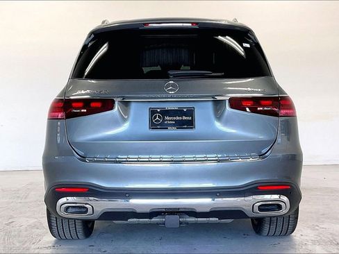 New 2026 Mercedes-Benz GLS 450 4MATIC image 4