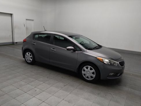 Used 2016 Kia Forte LX image 11