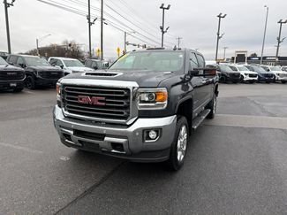 Used 2019 GMC Sierra 2500 SLT w/ Duramax Plus Package video 2