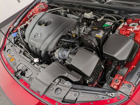 Used 2022 MAZDA MAZDA3 s image 30