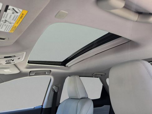 Certified 2021 Lexus RX 350L Luxury w/ Accessory Package FWD image 29