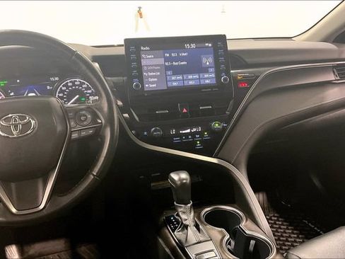 Used 2021 Toyota Camry SE AWD/4WD image 12