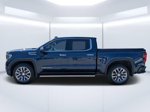 Used 2022 GMC Sierra 1500 Denali w/ Denali Reserve Package AWD/4WD image 6