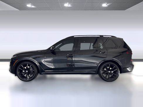 Certified 2023 BMW X7 xDrive40i w/ M Sport Package image 2
