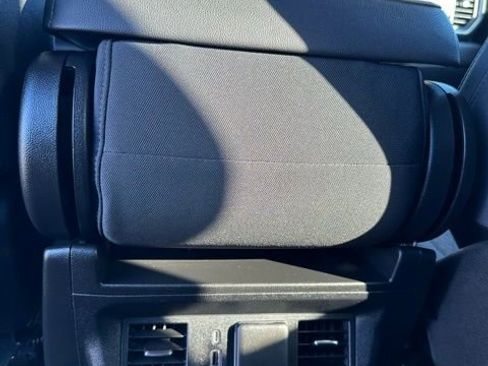 Used 2023 Chevrolet Silverado 1500 LT image 14