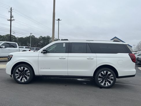 New 2025 Ford Expedition Max Platinum w/ Driver's Package image 25