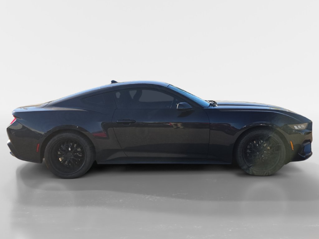 Used 2024 Ford Mustang Coupe RWD image 6