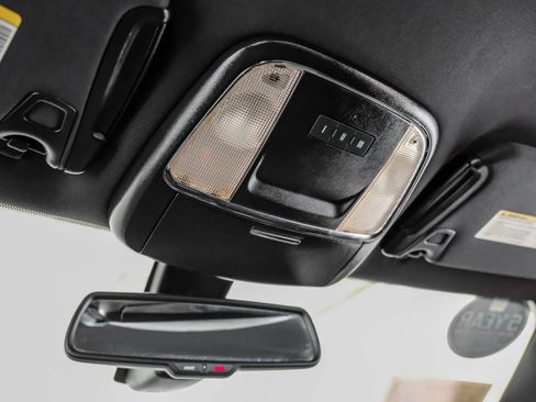 Used 2019 Dodge Charger R/T image 31