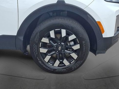 Used 2025 Hyundai Santa Cruz SEL FWD image 10